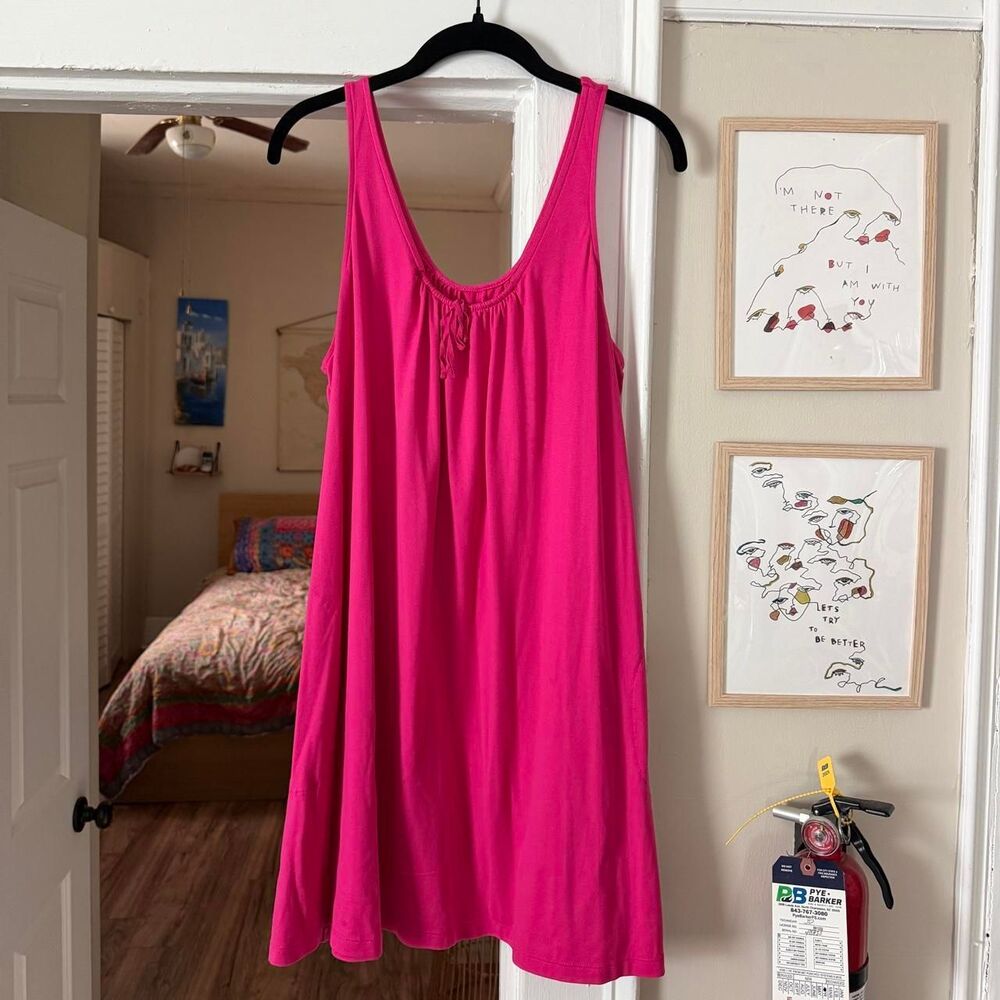 Hot pink Vera Wang babydoll tie dress